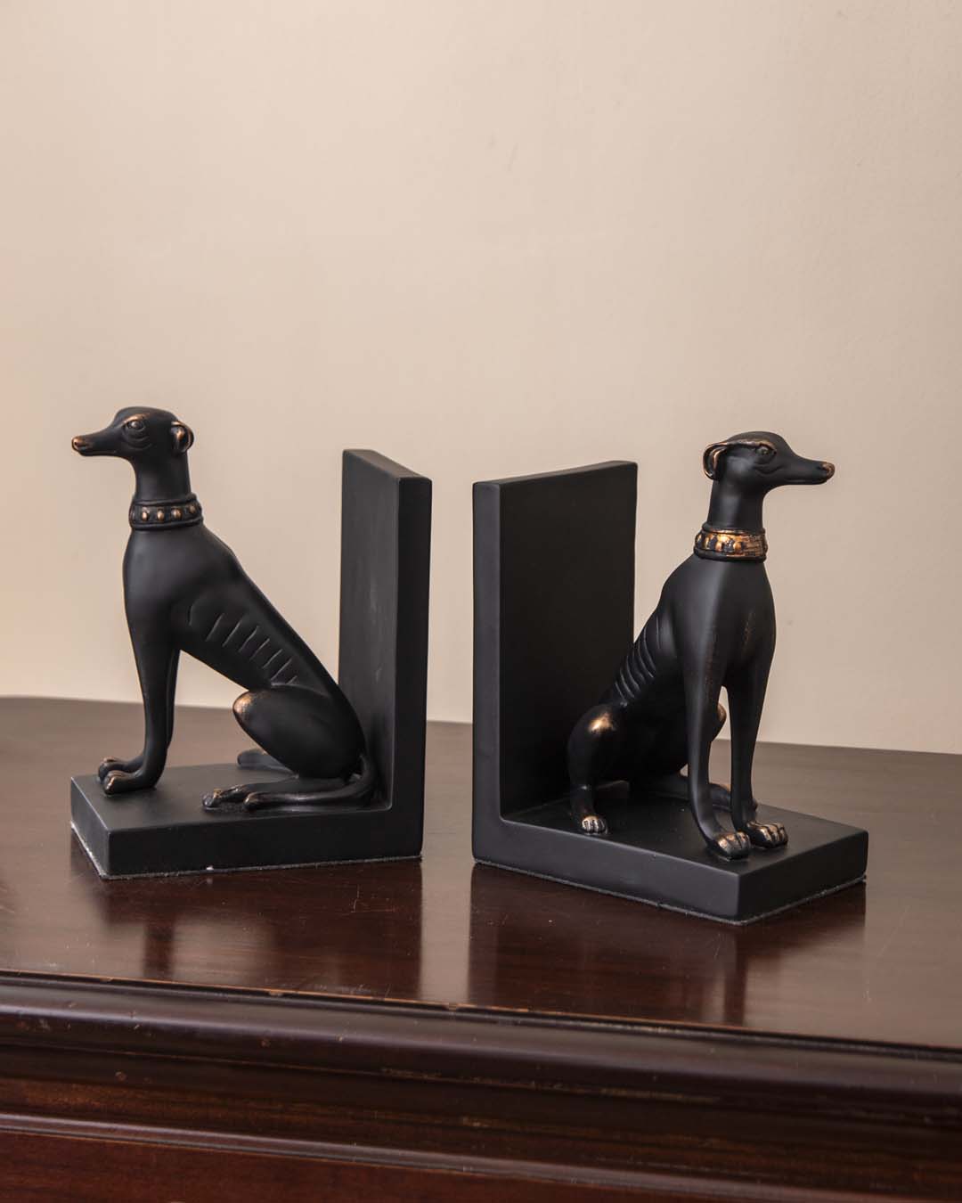 Junips | Guard Dog Bookend Set - Black