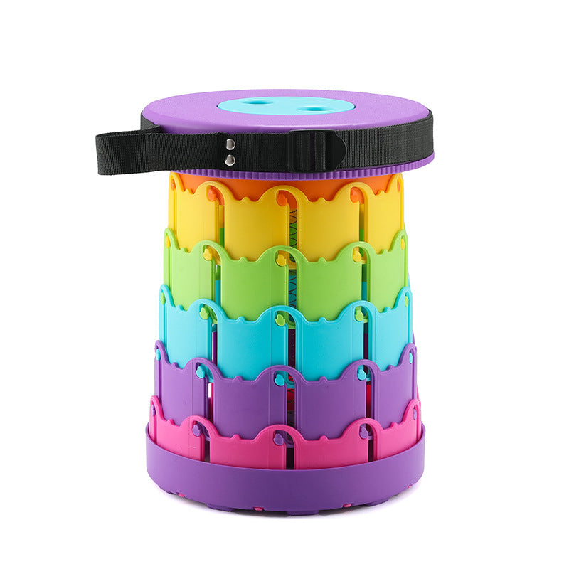 Junips | Improved retractable folding stool