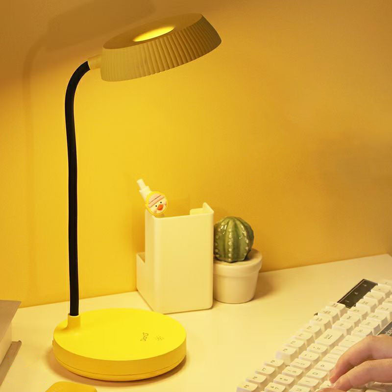 Junips | Nordic Minimalist Round Plate LED Touch Eye Protection USB Desk Lamp