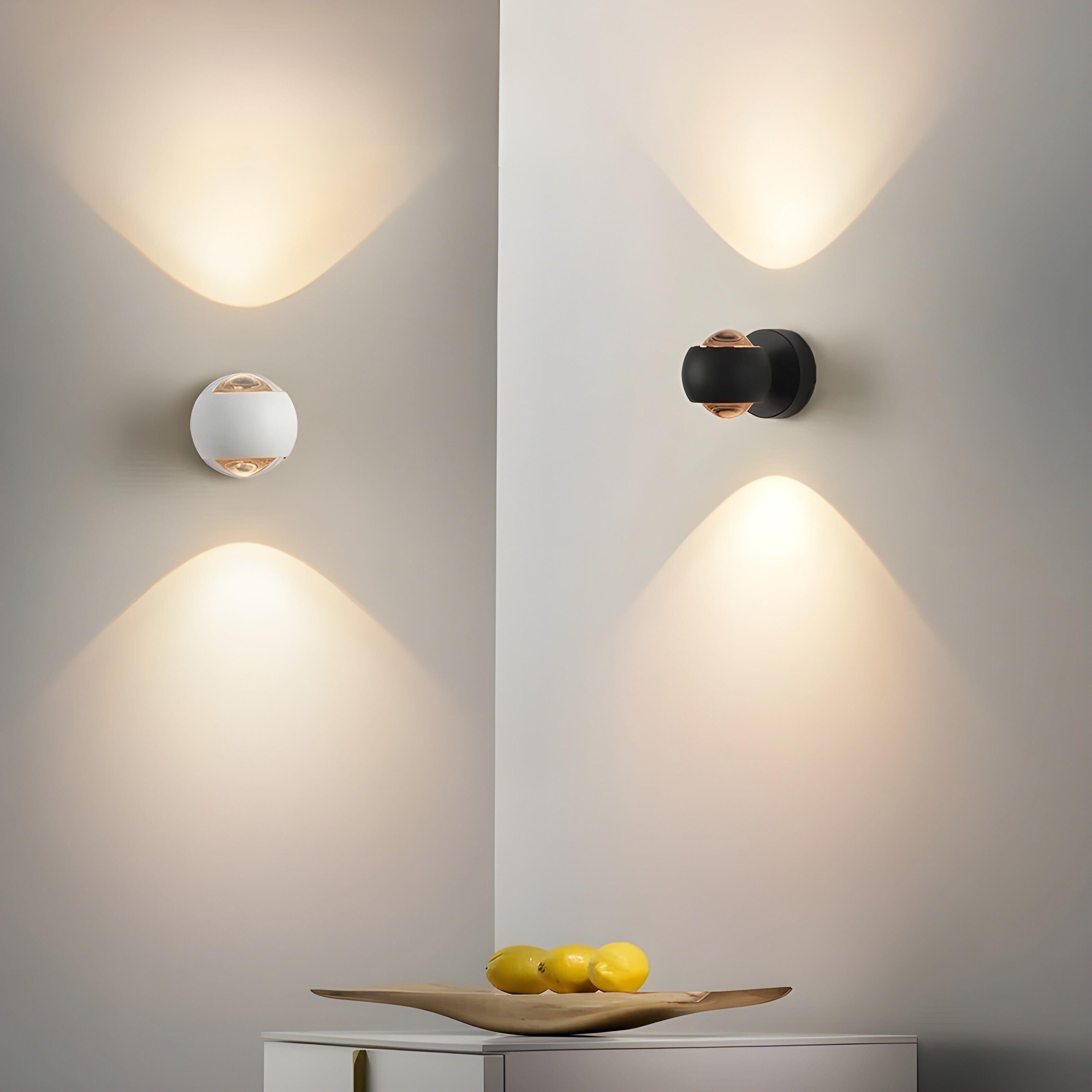 Junips | Light - Modern swivel indoor wall lamp