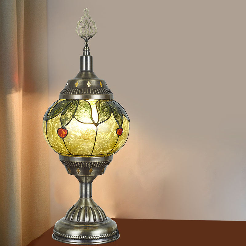 Junips | Traditional Tiffany romantic oval iron enameled 1-light table lamp for the bedroom