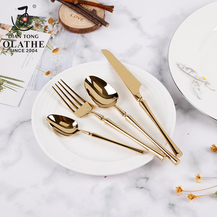 Junips | Classic Stainless Steel Set with Elegant Handles