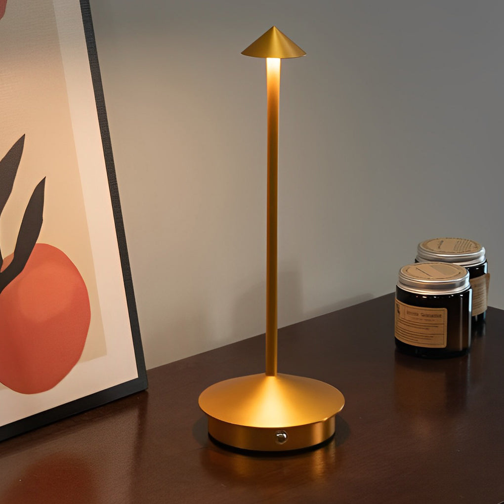 Junips | Pina Pro - Stylish Dimmable USB Table Lamp
