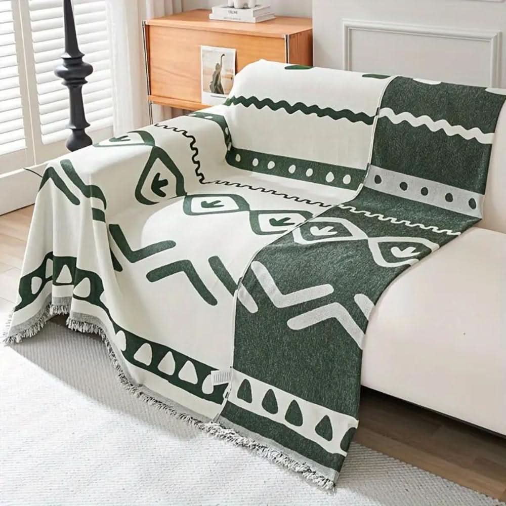 Junips | BohoRevive - Extravagant and fairy-tale sofa cover