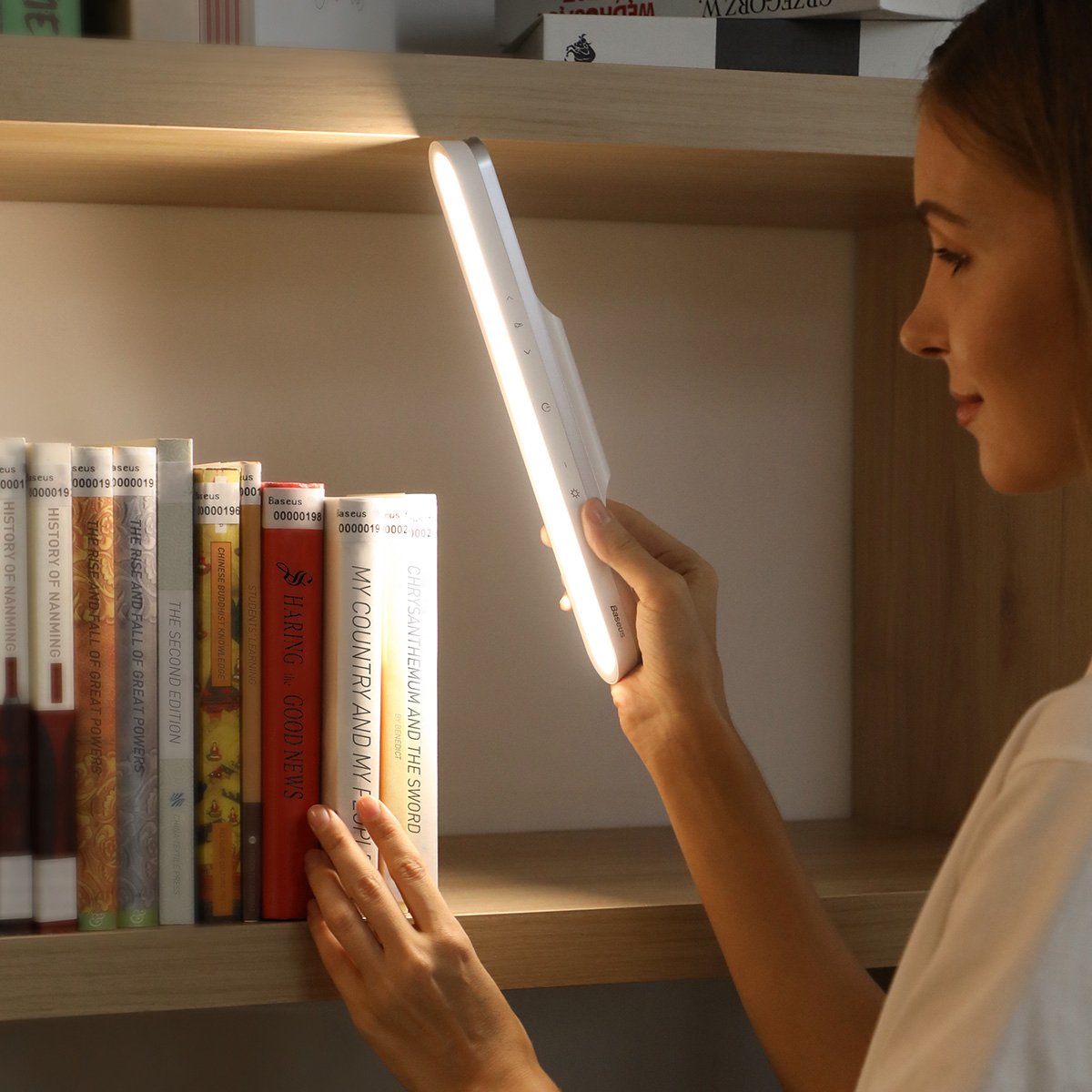 Junips | GlowLine – Minimalistic LED Light Bar with Innovative Functionality