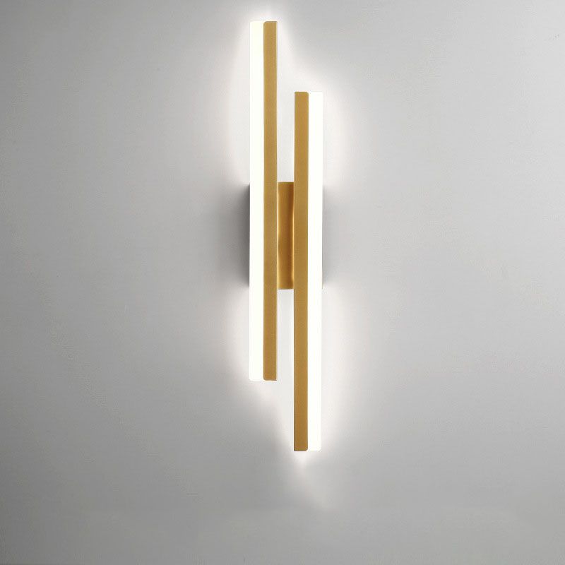 Junips | Alana Modern LED Wall Light - Elegant Black/Gold Wall Lighting for Living Room and Bedroom