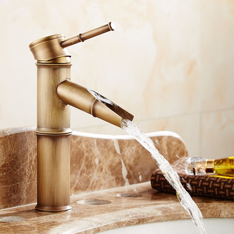 Junips | Farmhouse Brass Bathroom Faucet With Lever Handle Single Hole Sink Faucet