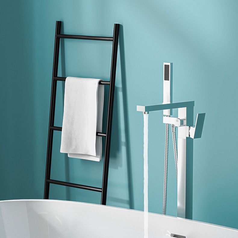 Junips | Modern Freestanding Bathtub Faucet Copper Floor Mounted Freestanding Bathtub Faucet