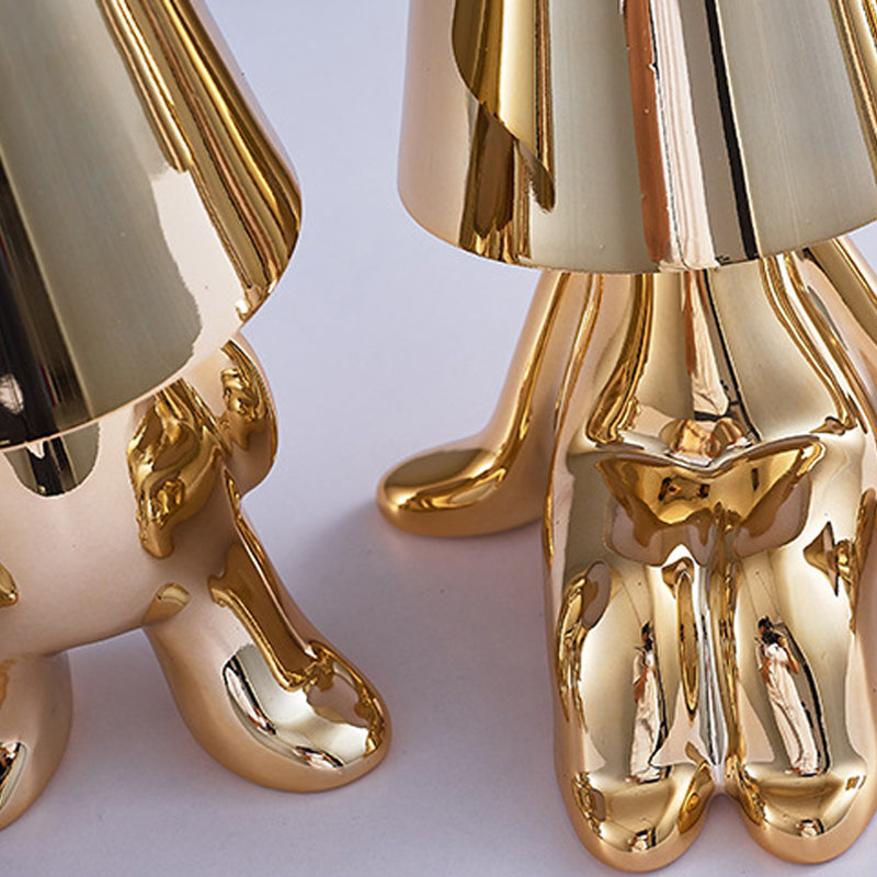 Junips | Thinker Little Golden Man Table Lamp