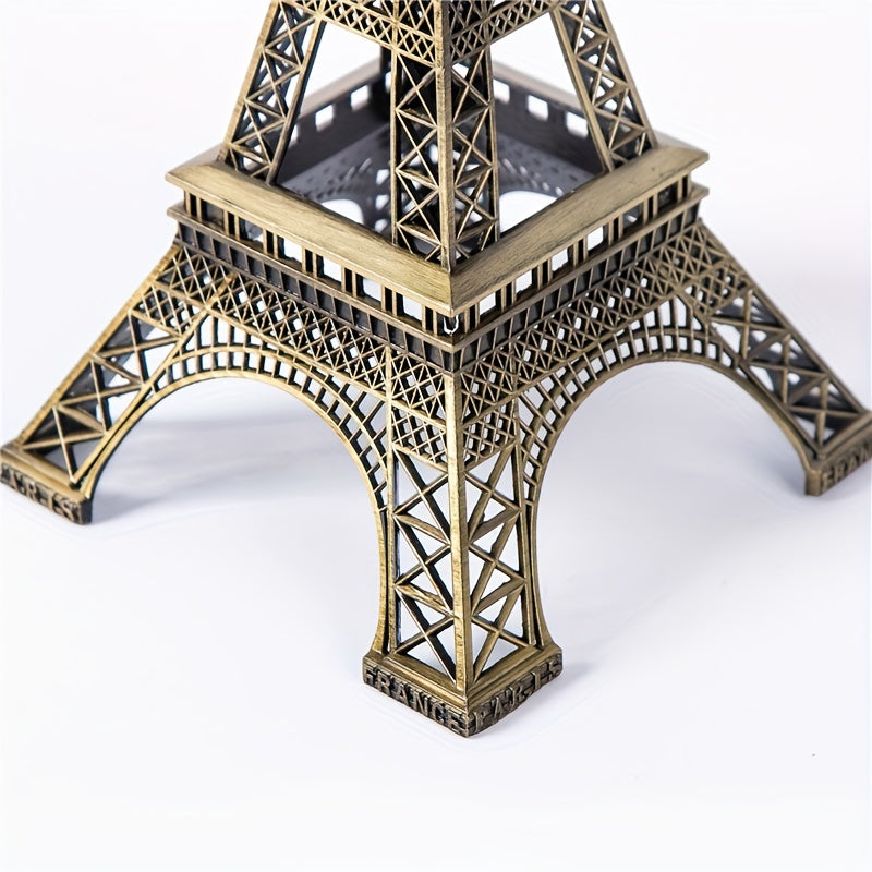 Junips | Eiffel Tower Metal Sculpture
