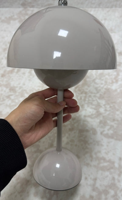 Junips | Designer LED Table Lamp with Aurora Effect