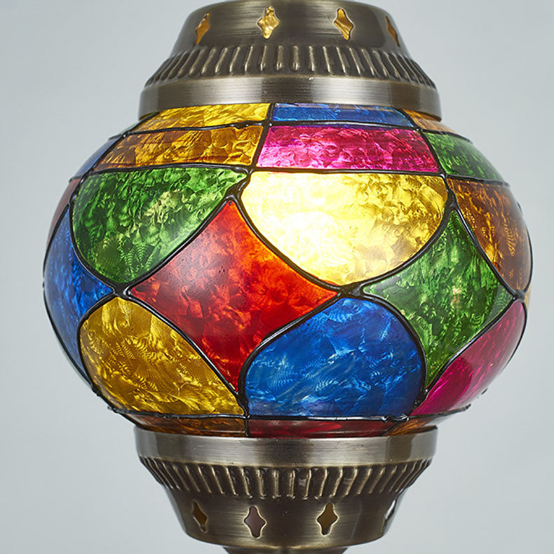 Junips | Traditional Tiffany romantic oval iron enameled 1-light table lamp for the bedroom