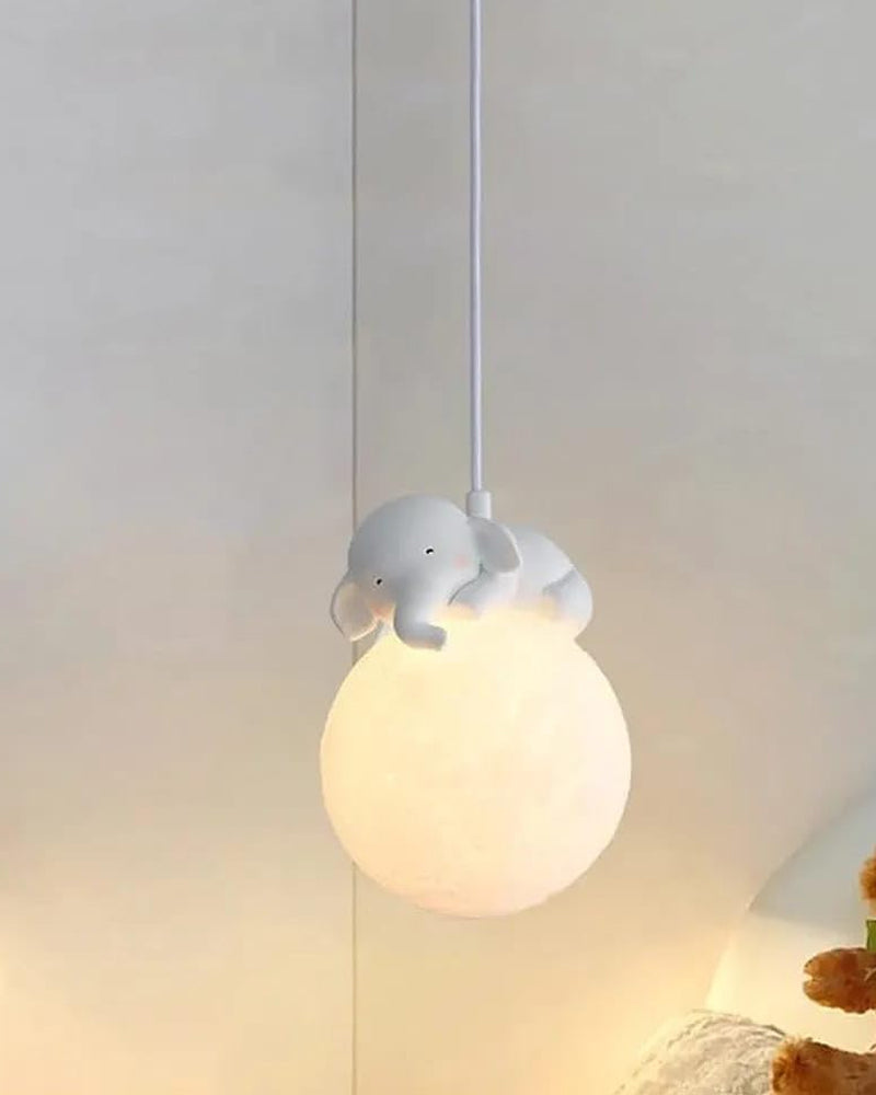 Junips | Cute animal-shaped moon pendant lamp - Elephant