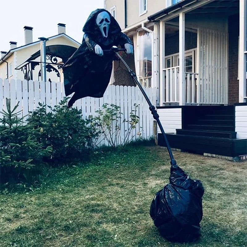Junips | Scream Scarecrow