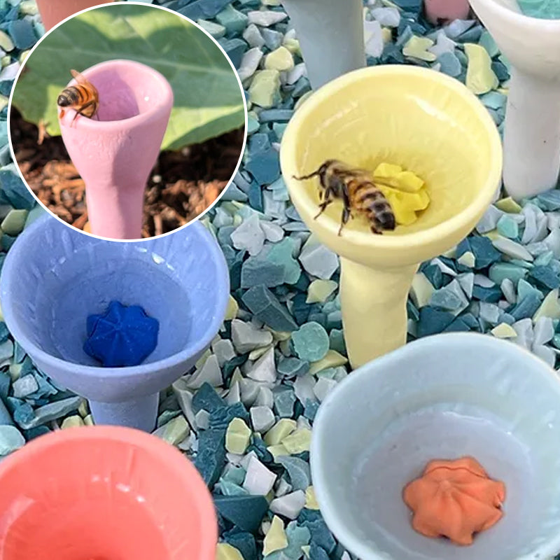 Junips | Drinking cup for bees and insects