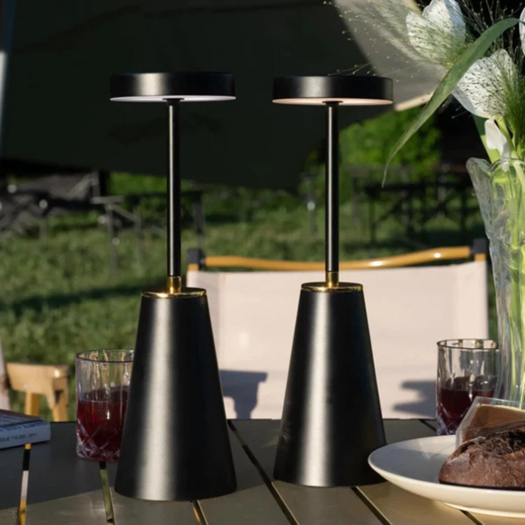 Junips | Rechargeable Wireless Table Lamp