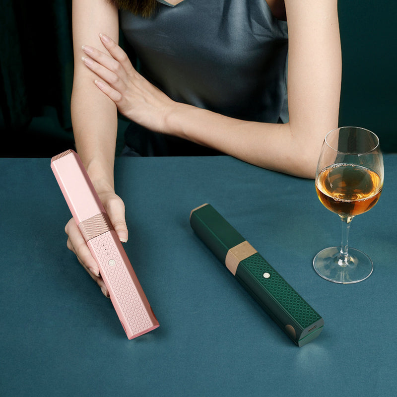 Junips | Portable cordless straightener with USB charging