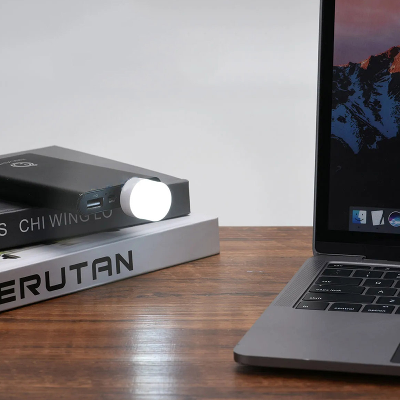 Junips | USB LED Eye Protection Small Night Light
