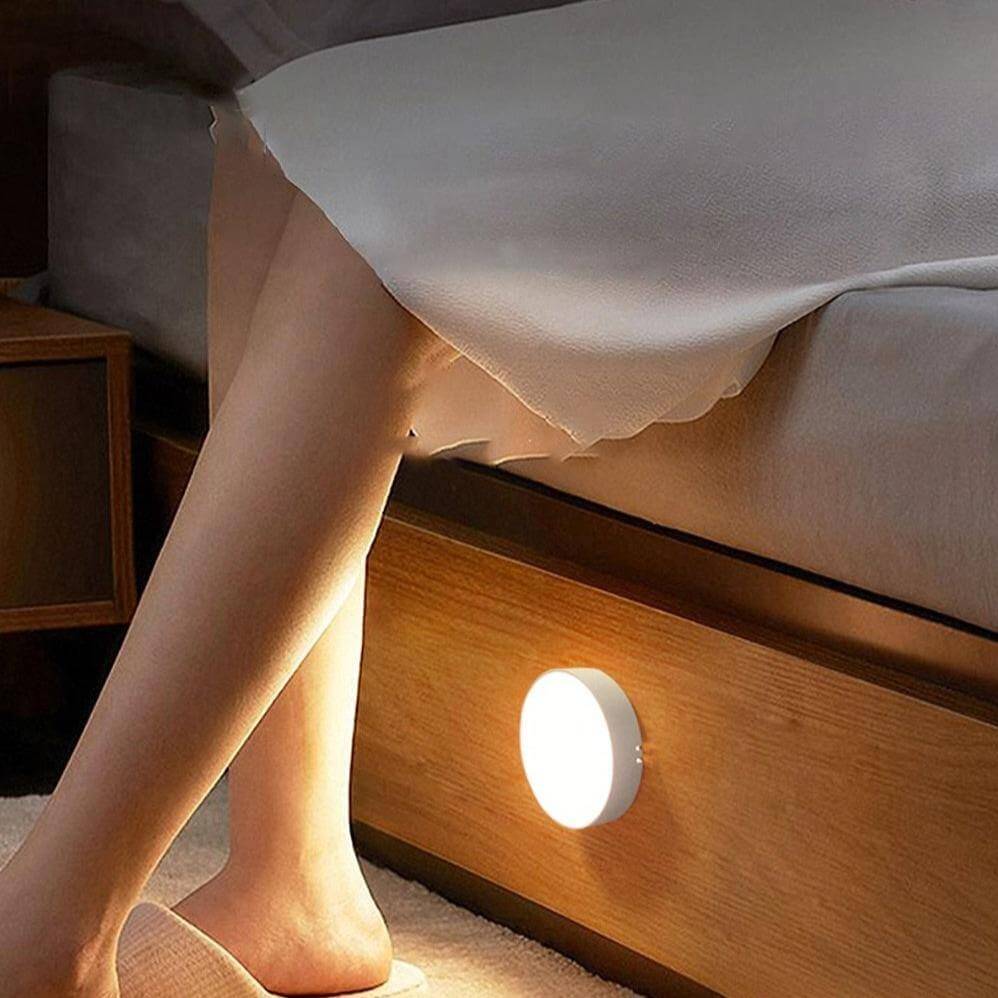 Junips | Rechargeable Motion Sensor LED USB Night Light