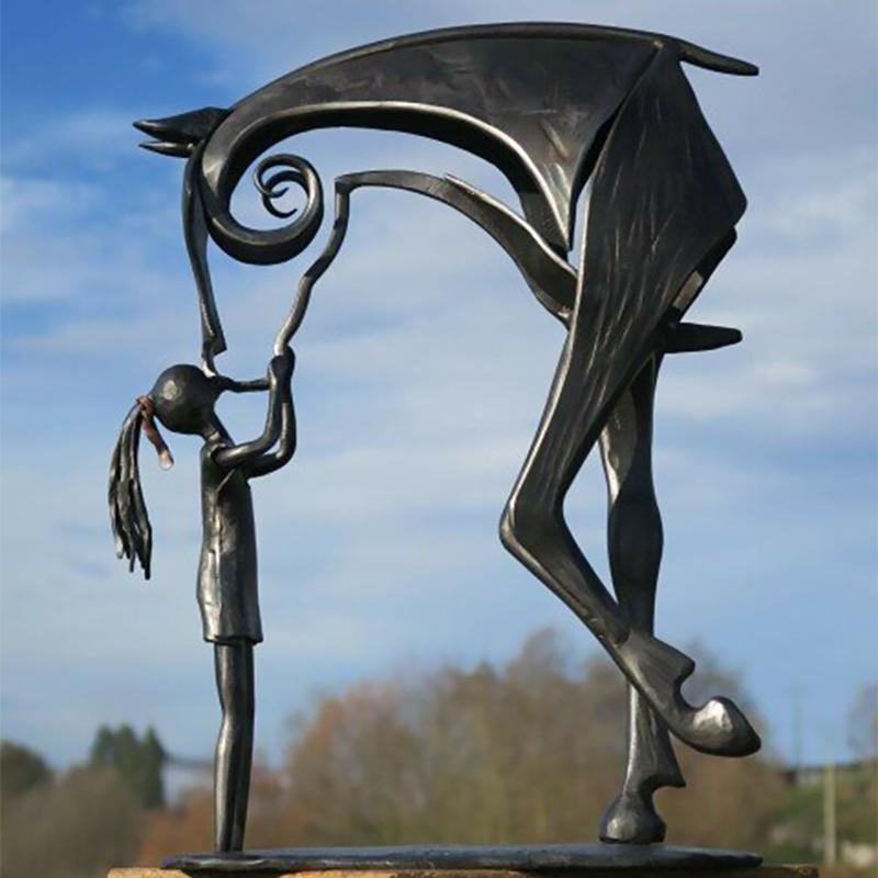 Junips | Horse sculpture decoration