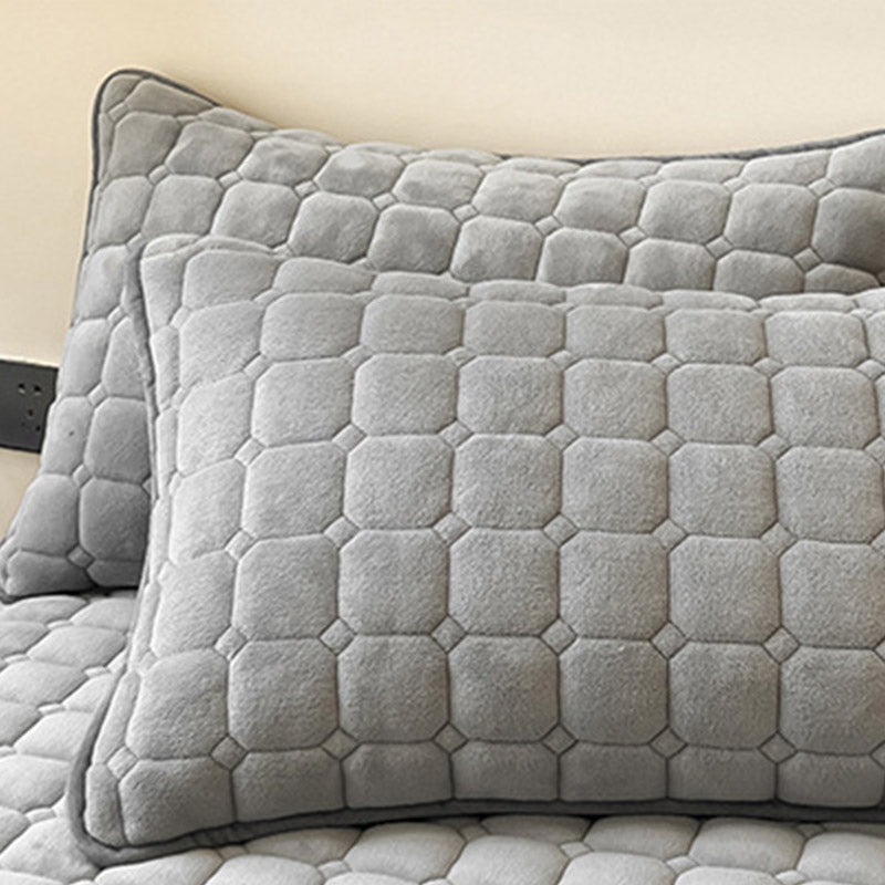 Junips | Modern Soft Throw Blanket with Square Texture – Stylish Fluffy Bed & Sofa Cover