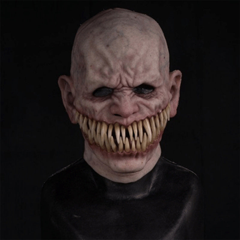 Junips | Halloween-Simulation-Latexmask