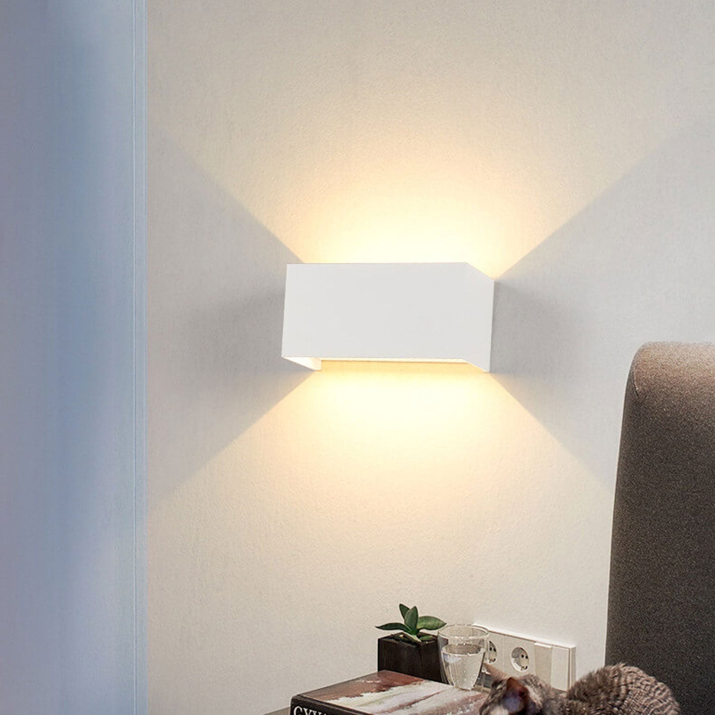 Junips | Modern waterproof rectangular LED wall light for outdoor use with up and down lighting