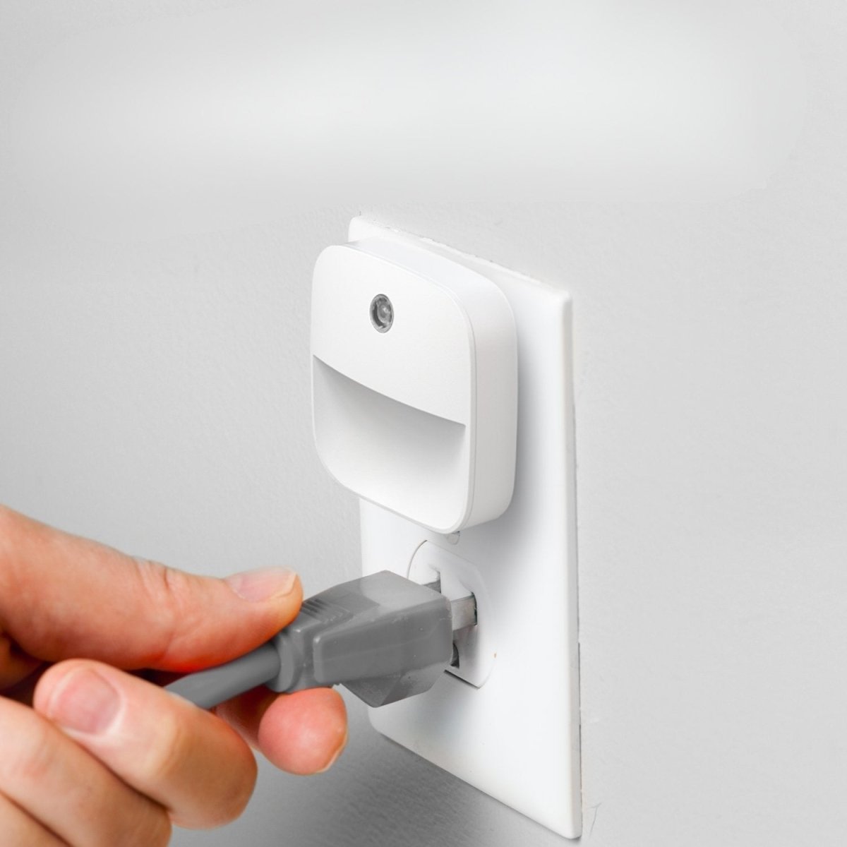 Junips | Energy-saving socket night lights with auto sensor (6-pack)