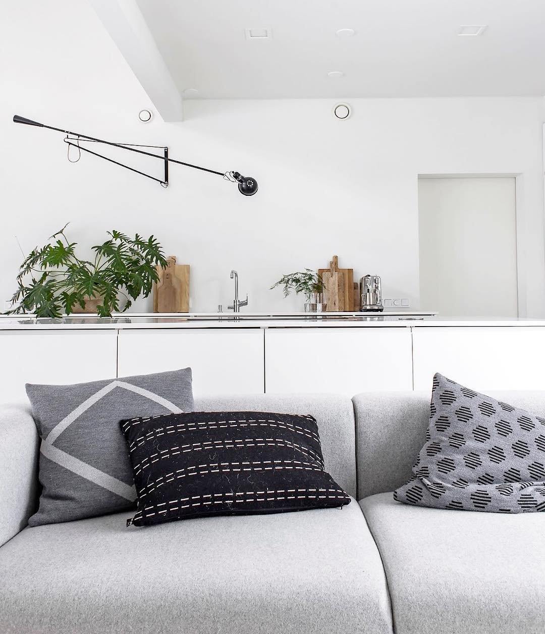Junips | Model 265 Wall Lamp