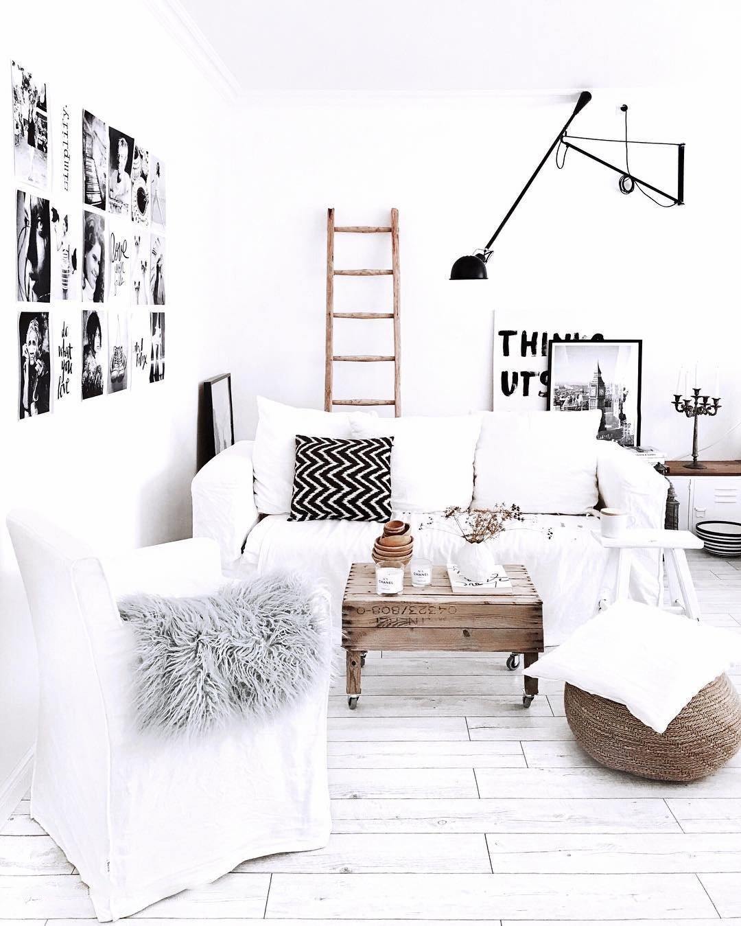 Junips | Model 265 Wall Lamp