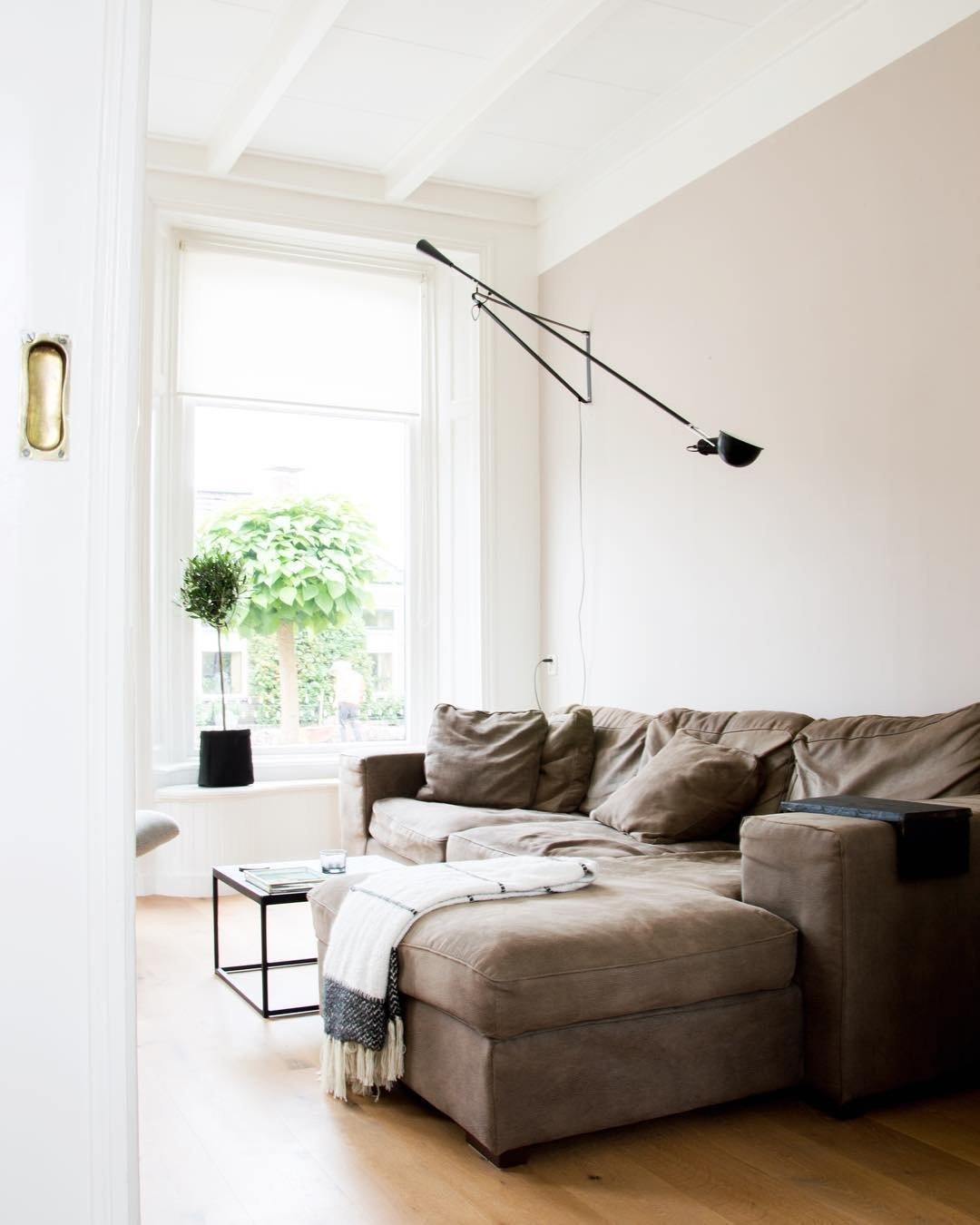 Junips | Model 265 Wall Lamp