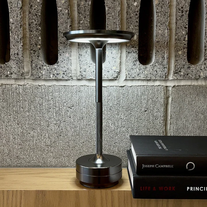 Junips | Bailey Table Lamp