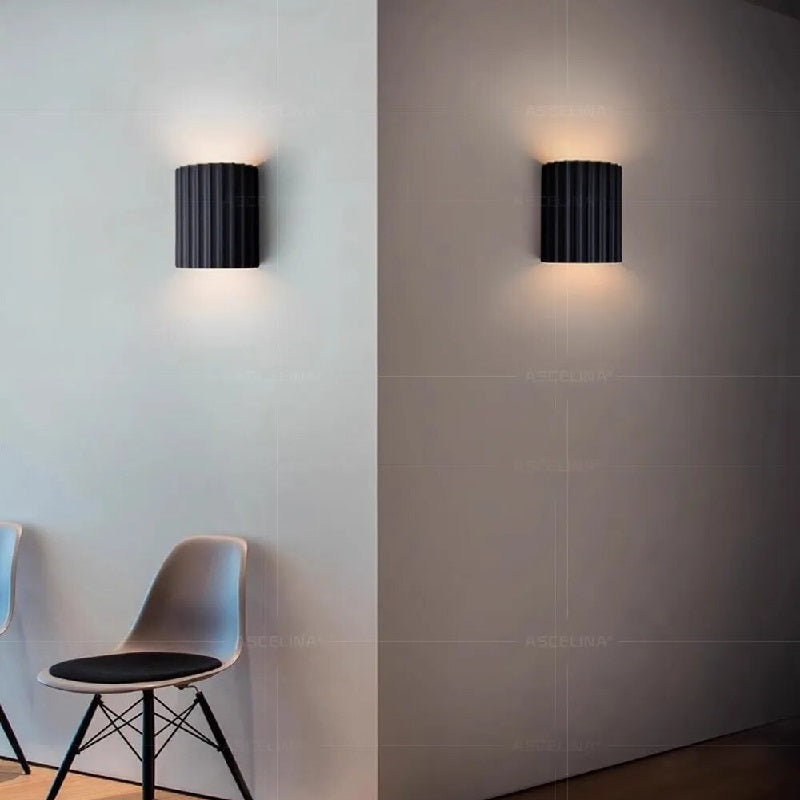 Junips | Modern Resin Wall Lamp