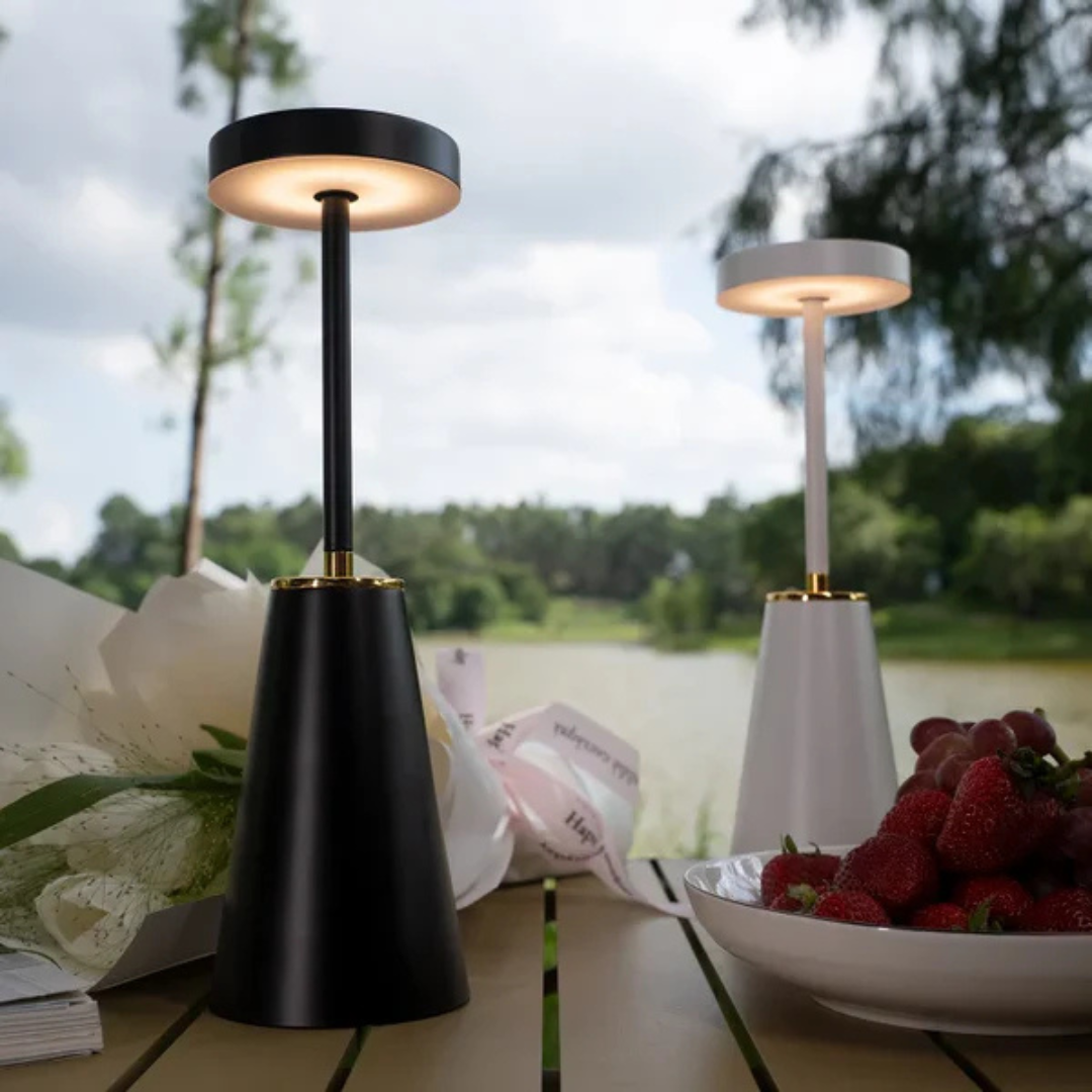 Junips | Rechargeable Wireless Table Lamp