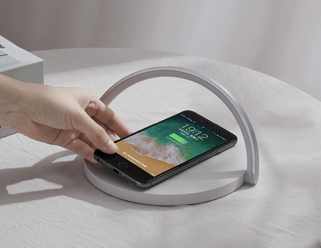 Junips | Bowlight Design 3-in-1 Night Light – Wireless Charger & Lamp