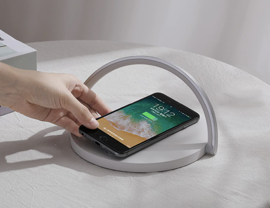 Junips | Bowlight Design 3-in-1 Night Light – Wireless Charger & Lamp