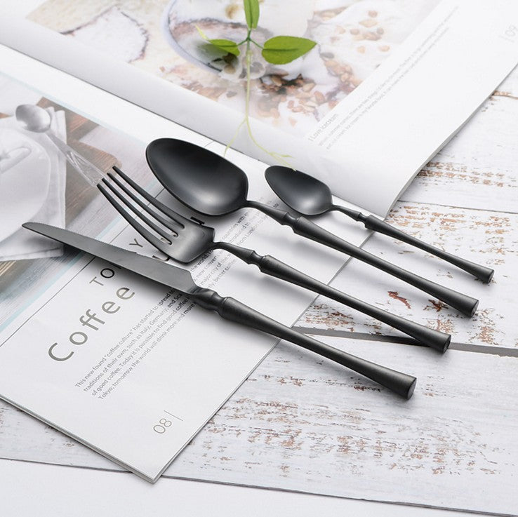 Junips | Classic Stainless Steel Set with Elegant Handles