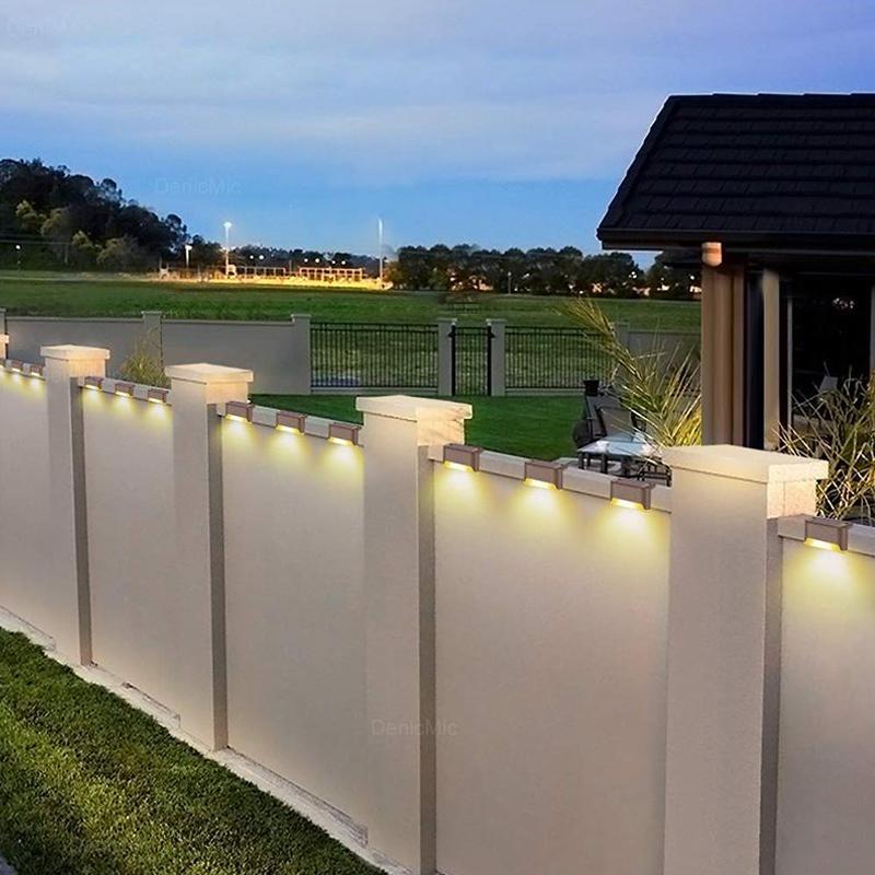 Junips | Waterproof Stair Solar Lights for Outdoors (4 pieces)