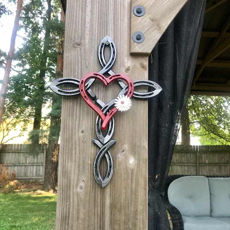 Junips | Horseshoe with Heart