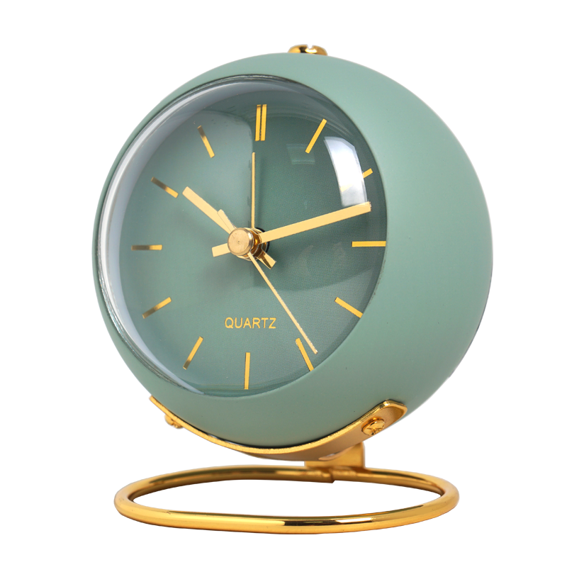 Junips | Minimalistic round table clock