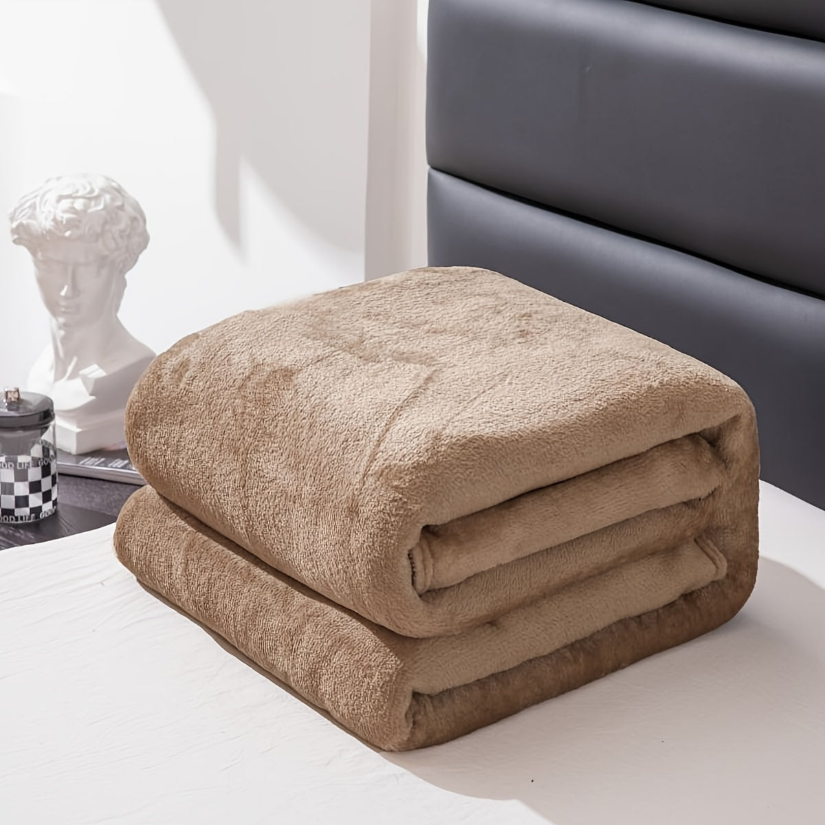 Junips | Soft and warm gray flannel blanket for all seasons