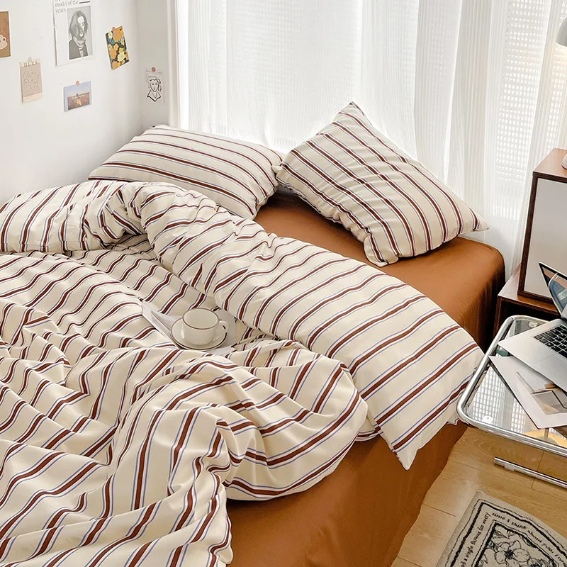 Junips | Nordic Stripes Bedding Set