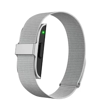 Junips | BraceletSante – Pedometer and Fitness Monitor IP68