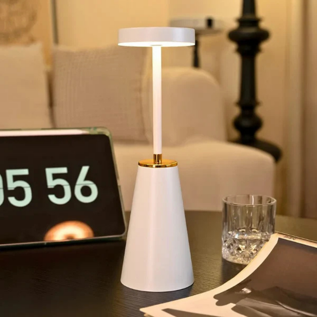 Junips | Rechargeable Wireless Table Lamp