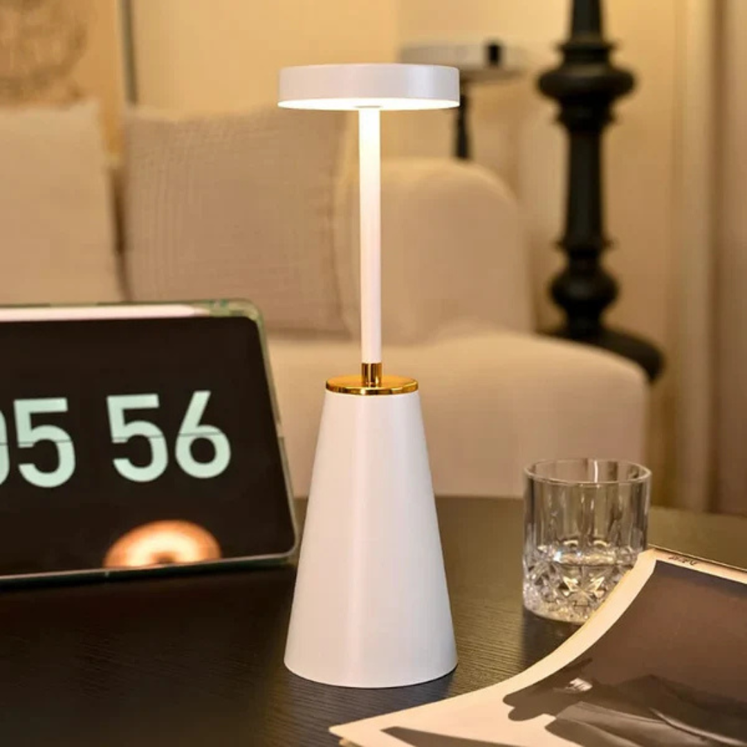 Junips | Rechargeable Wireless Table Lamp