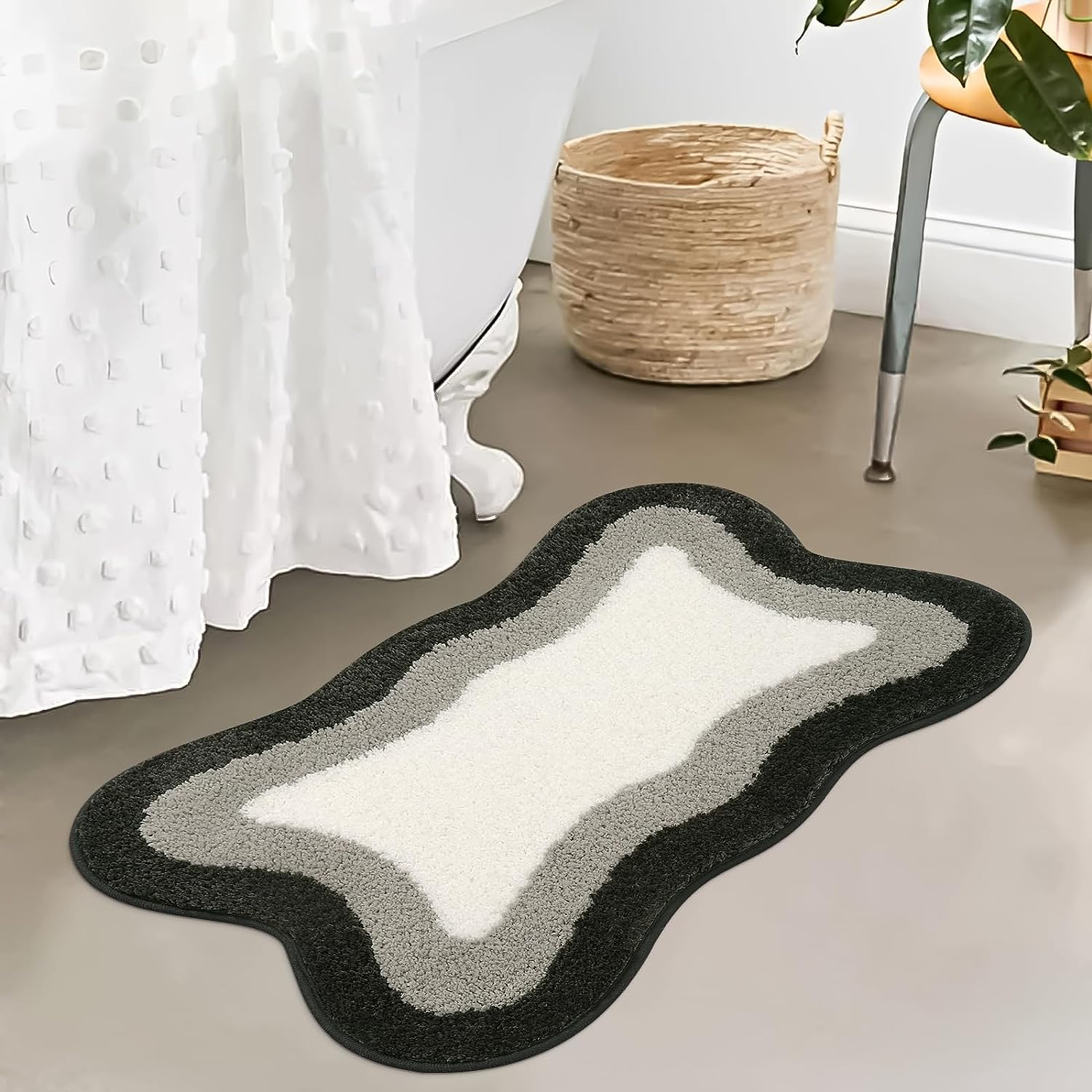 Junips | Black Gradient Bath Mats, Carpet for Bathrooms, Cute Non-Slip Irregular Carpet for Shower Room
