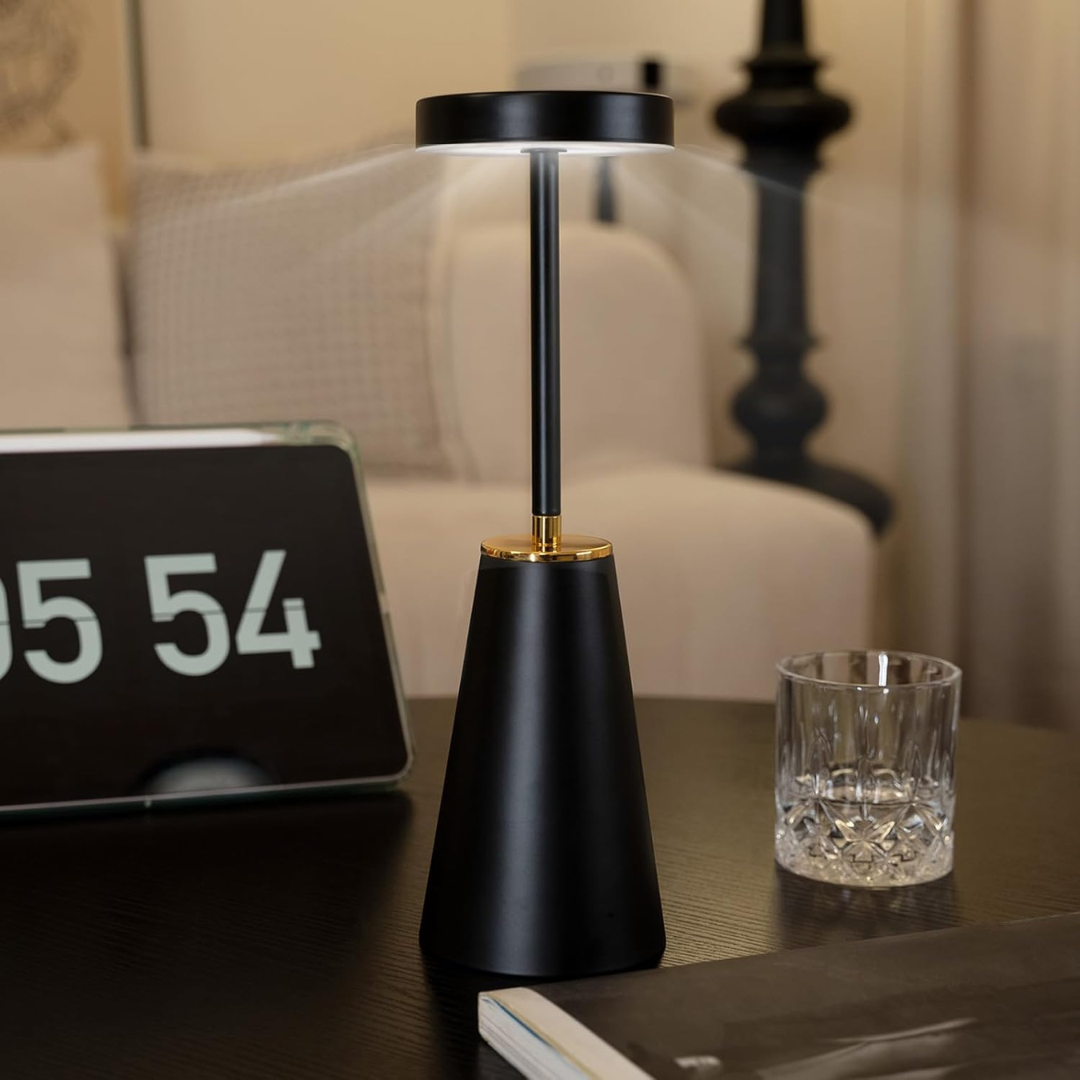 Junips | Rechargeable Wireless Table Lamp