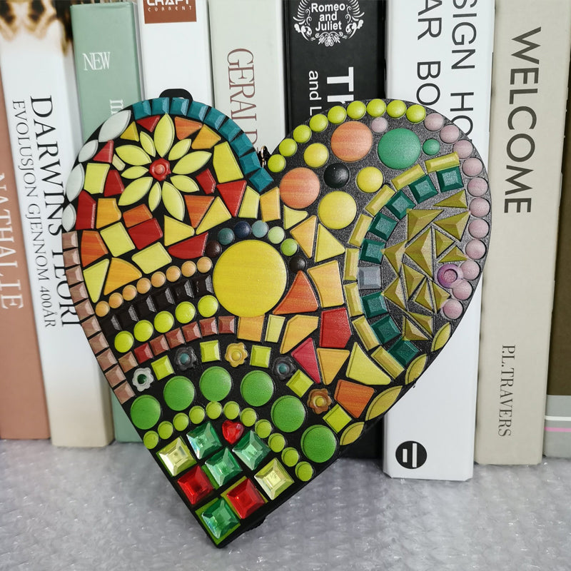Junips | Large Garden Mosaic Heart Decoration