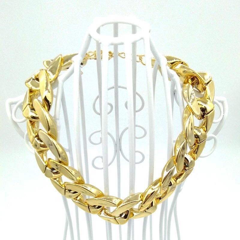 Junips | Thick golden chain pet safety collar