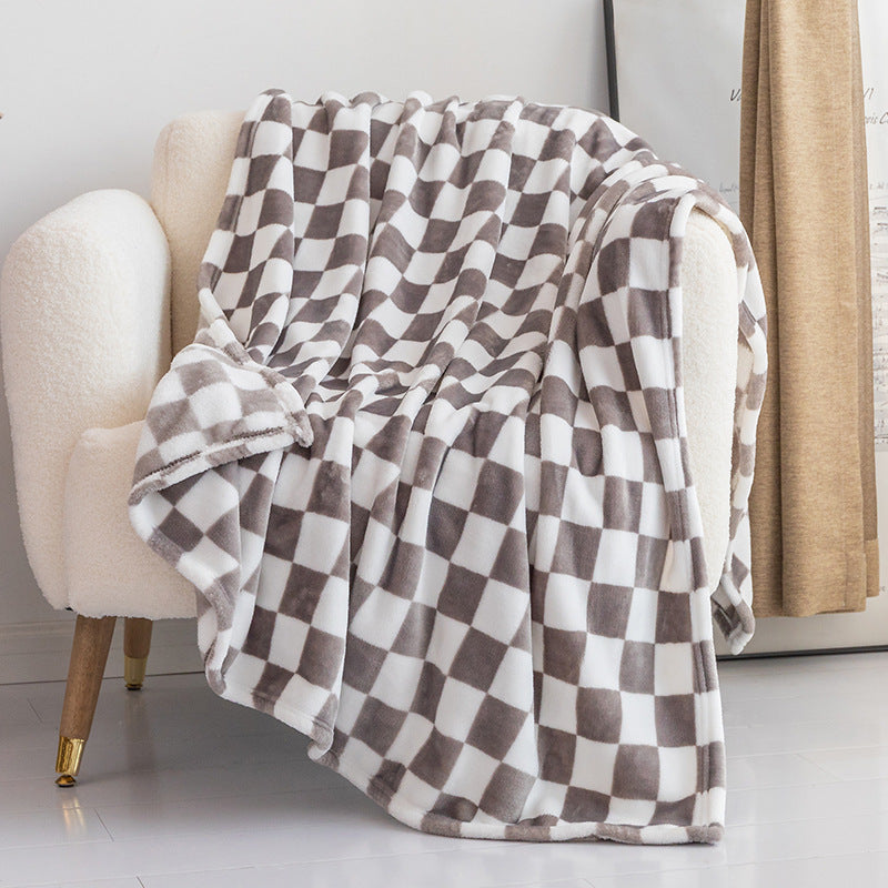 Junips | Stylish blanket in checkered pattern for your home
